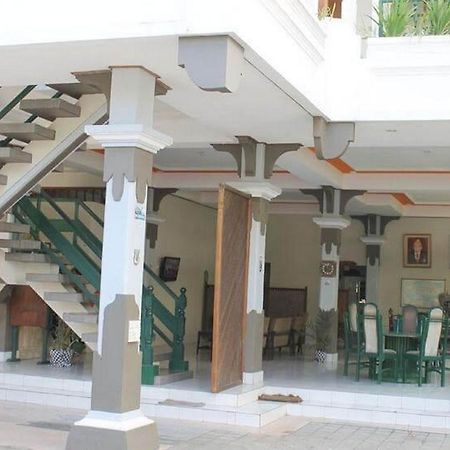 Pulau Bali Hotel Denpasar Redpartner Eksteriør billede
