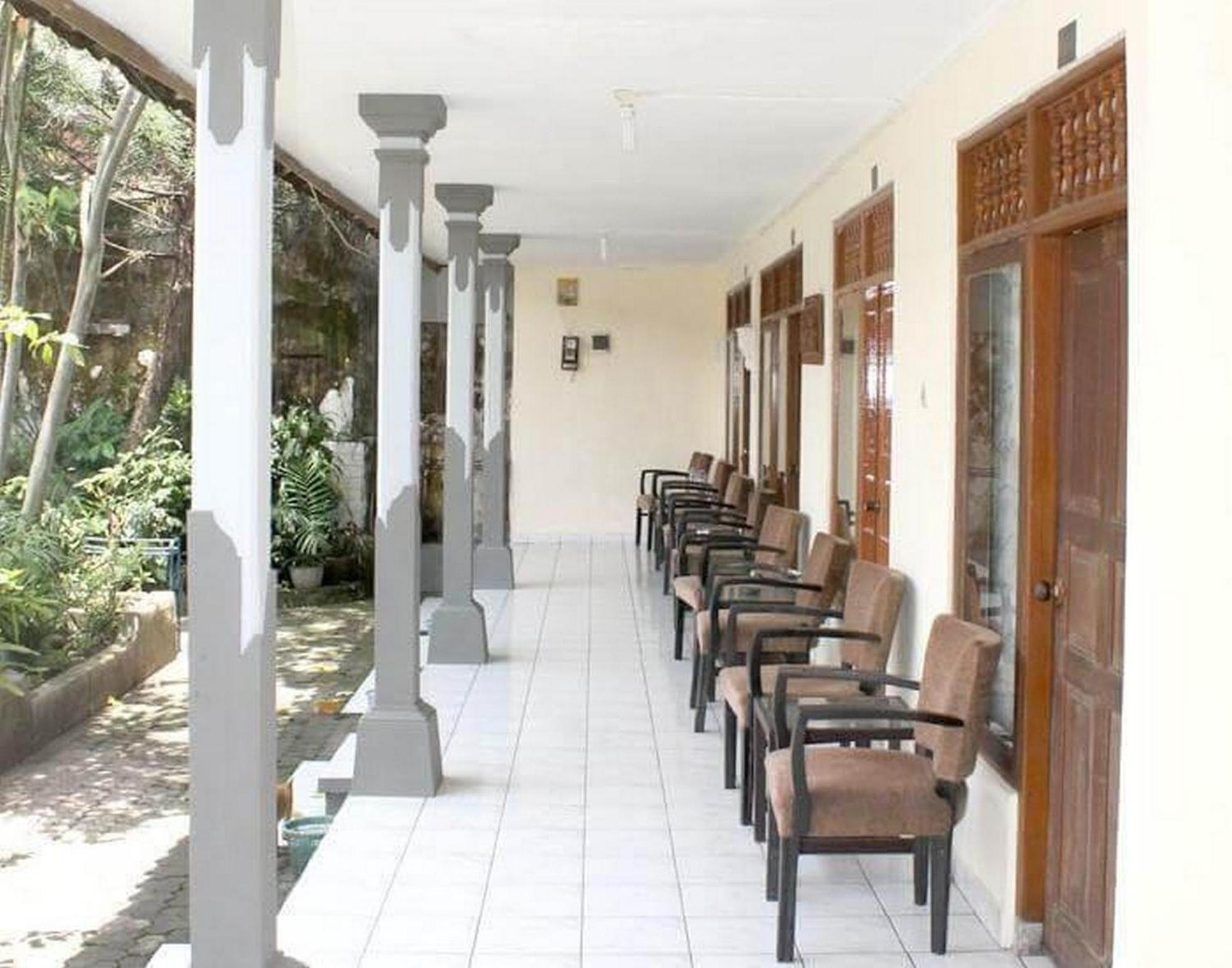 Pulau Bali Hotel Denpasar Redpartner Eksteriør billede